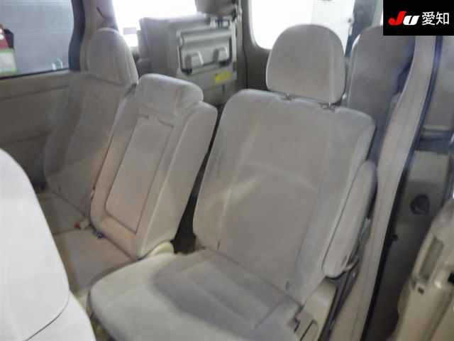 TOYOTA ALPHARD 2010