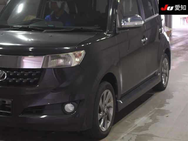 TOYOTA BB 2012