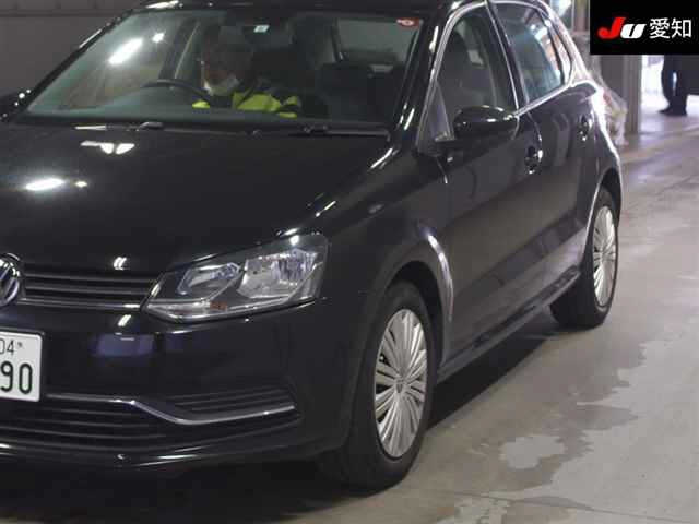 VOLKSWAGEN POLO 2015