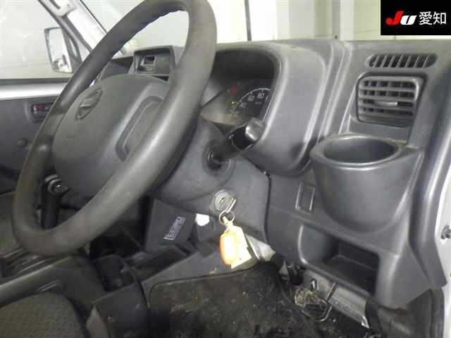 NISSAN CLIPPER TRUCK 2014