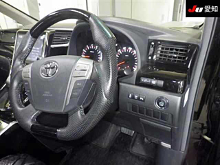 TOYOTA VELLFIRE 2009