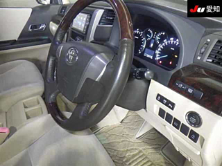 TOYOTA ALPHARD 2013
