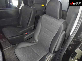 TOYOTA VOXY 2011