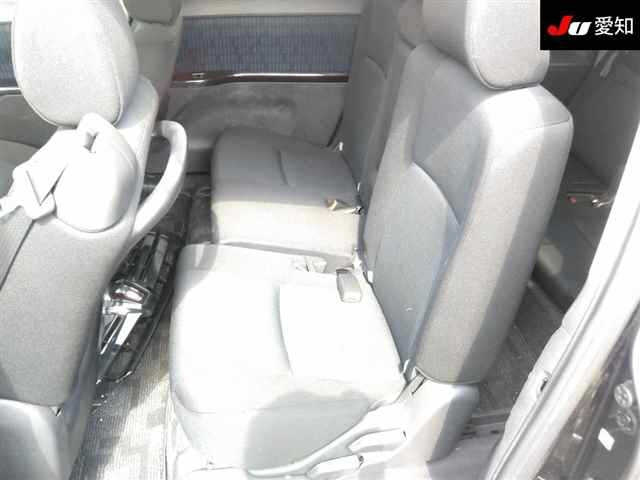 TOYOTA ISIS 2016