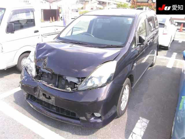 TOYOTA ISIS 2016