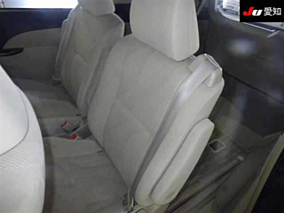 TOYOTA ESTIMA 2013