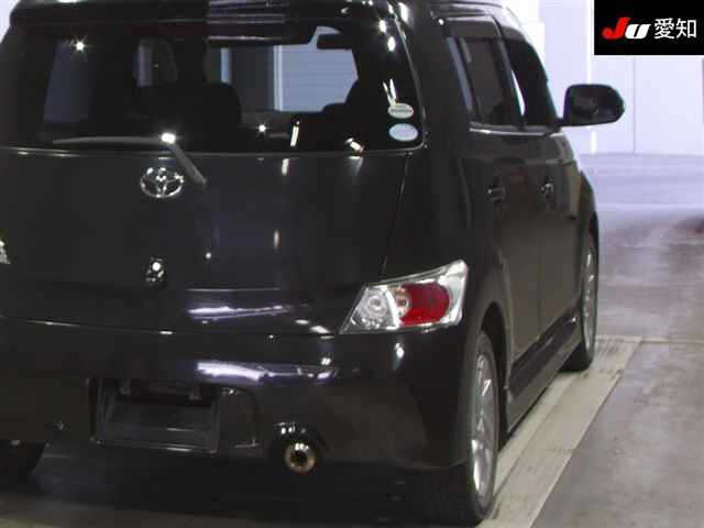 TOYOTA BB 2010