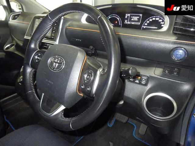 TOYOTA SIENTA 2016
