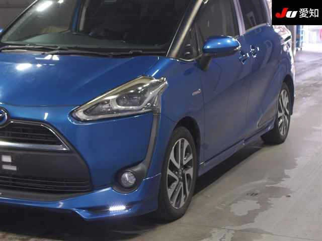 TOYOTA SIENTA 2016
