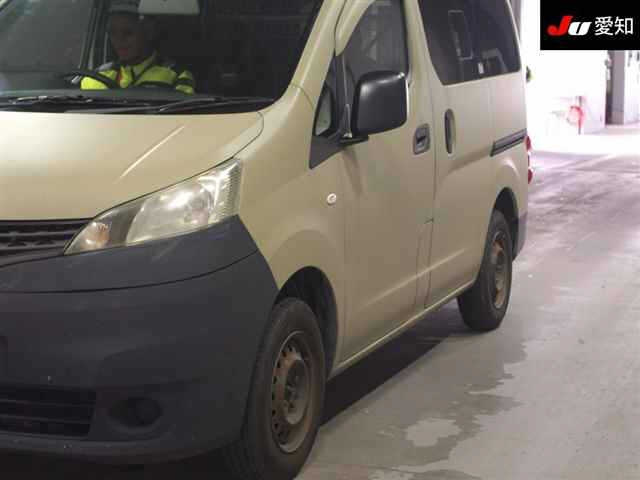NISSAN NV200 2009