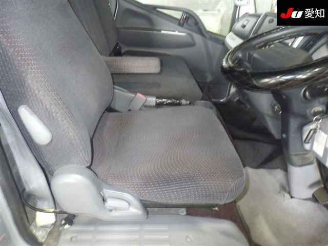 MITSUBISHI CANTER 2013
