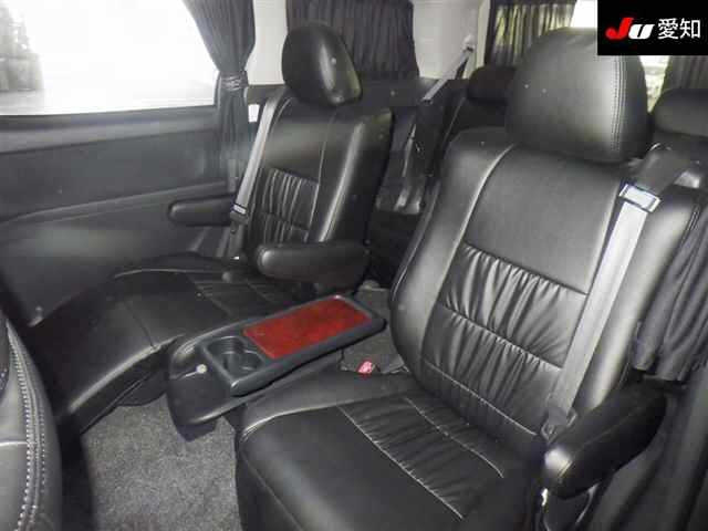 TOYOTA VELLFIRE 2008