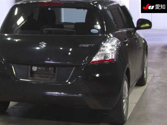 SUZUKI SWIFT 2015