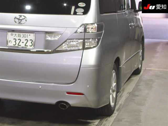 TOYOTA VELLFIRE 2008