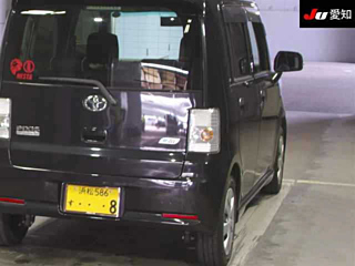 TOYOTA PIXIS SPACE 2013