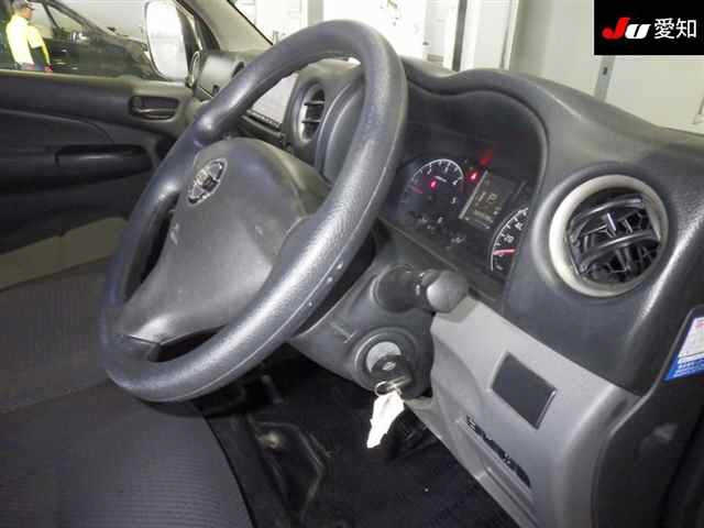 NISSAN CARAVAN VAN 2012