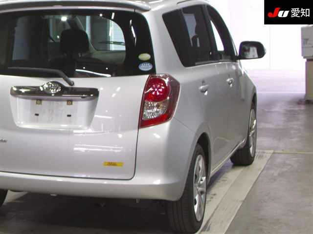 TOYOTA RACTIS 2010