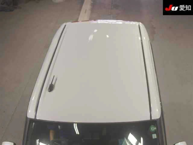TOYOTA ROOMY 2023