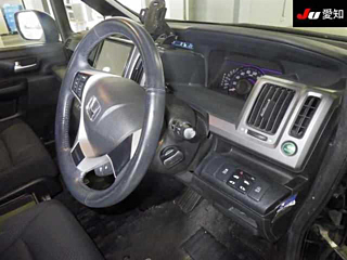HONDA STEP WAGON 2013