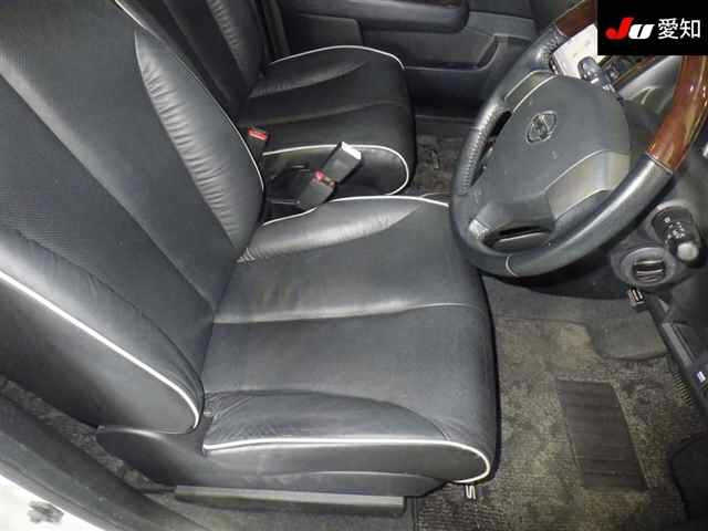 NISSAN TIIDA 2012