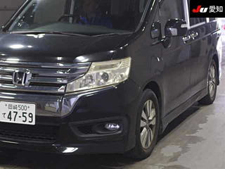 HONDA STEP WAGON 2013
