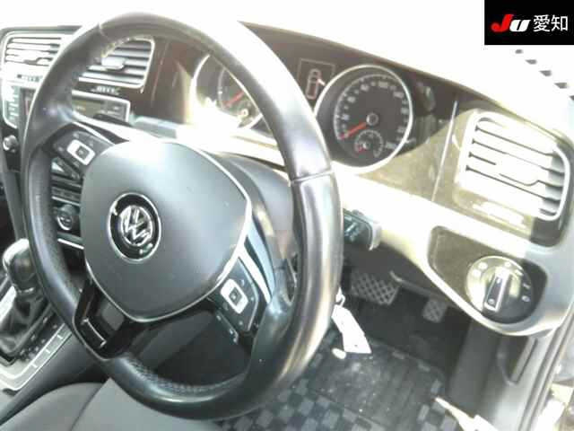 VOLKSWAGEN GOLF 2014