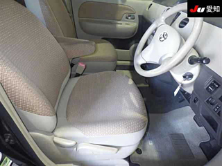 TOYOTA SIENTA 2013