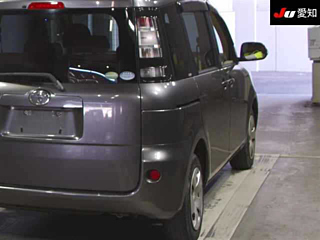 TOYOTA SIENTA 2013