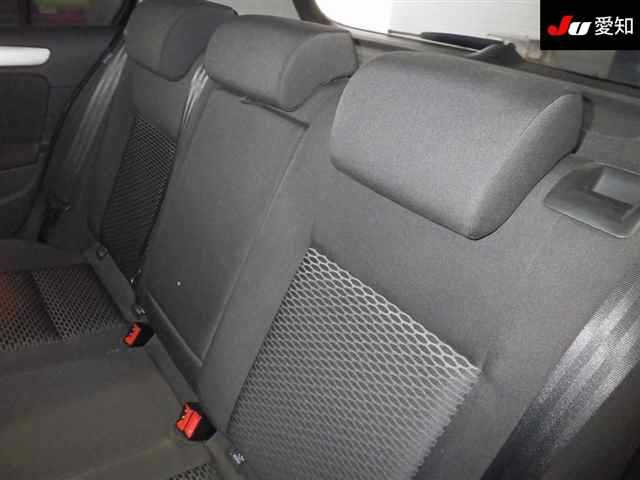 VOLKSWAGEN GOLF 2010