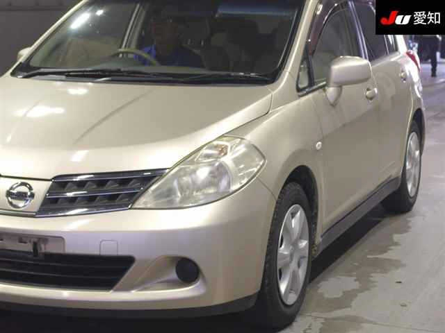 NISSAN TIIDA 2008