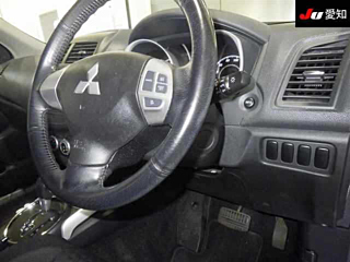 MITSUBISHI RVR 2010