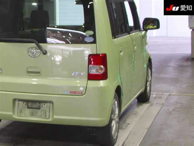 TOYOTA PIXIS SPACE 2013