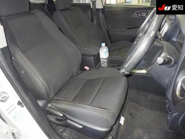 TOYOTA AURIS 2012