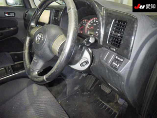 TOYOTA WISH 2008