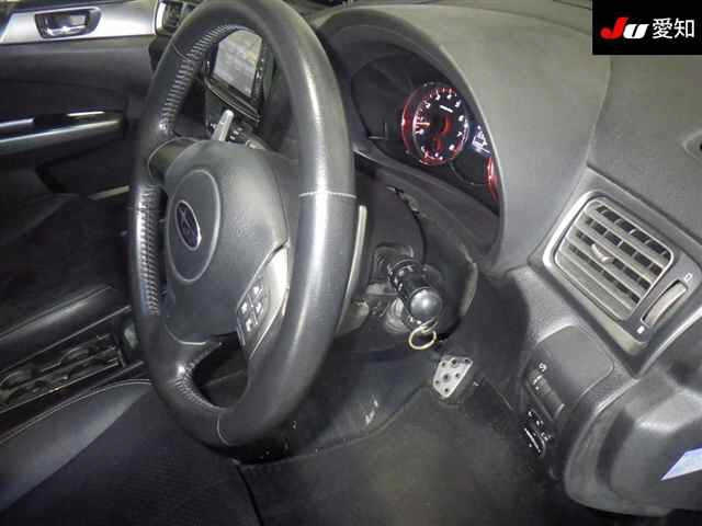 SUBARU EXIGA 2013