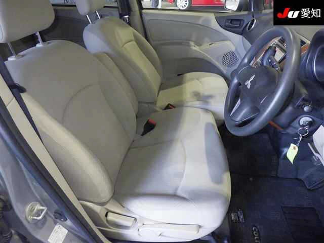 MITSUBISHI COLT PLUS 2011