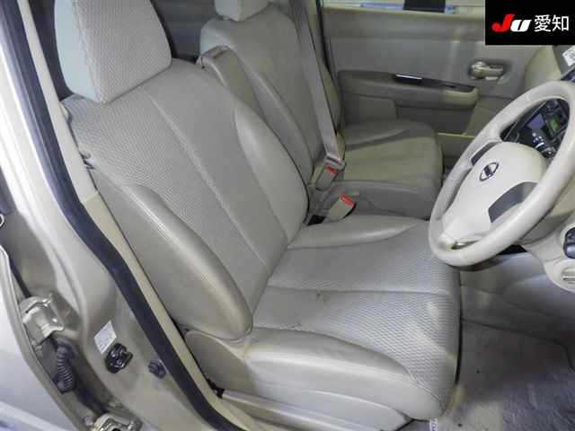 NISSAN TIIDA 2011