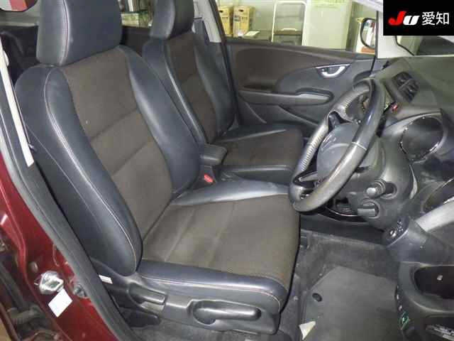 HONDA FIT SHUTTLE 2013