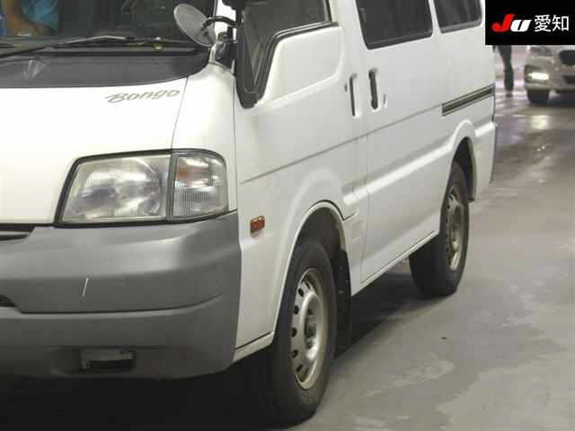 MAZDA BONGO VAN 2012