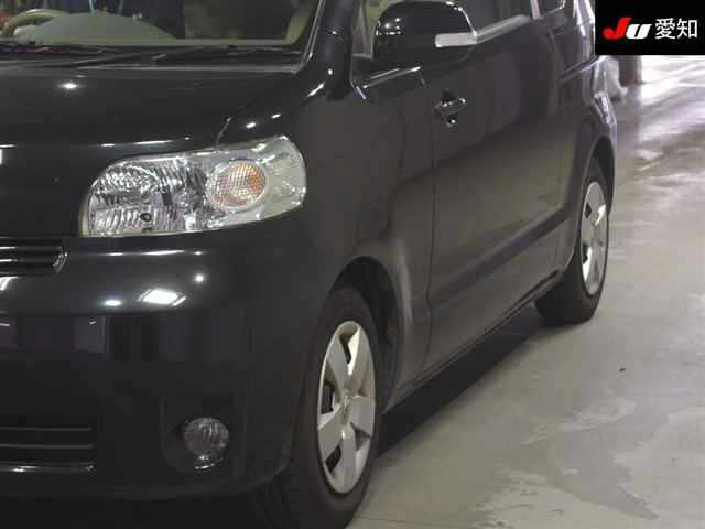 TOYOTA PORTE 2009