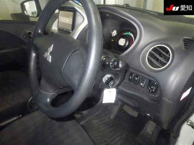 MITSUBISHI I-MIEV 2013