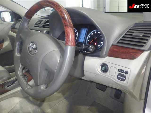 TOYOTA PREMIO 2009