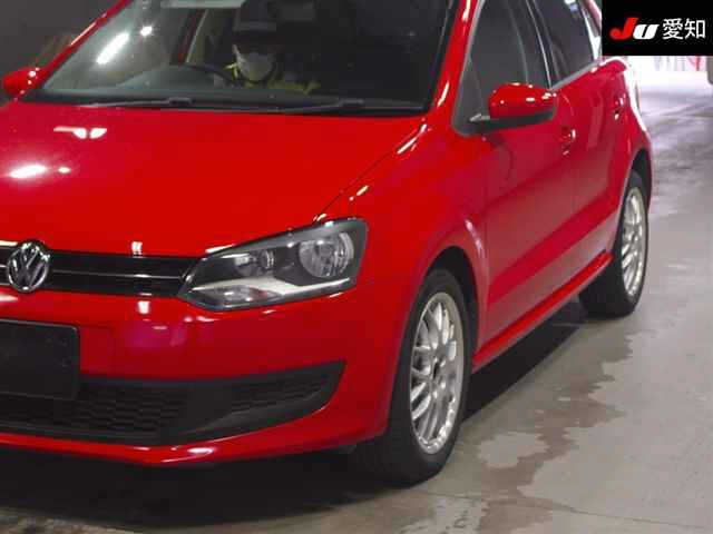 VOLKSWAGEN POLO 2011