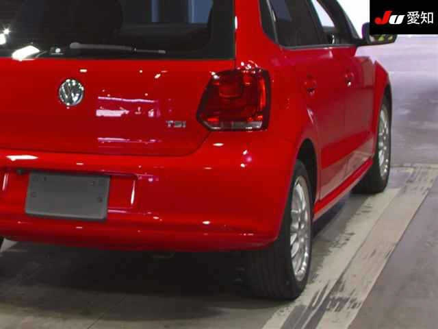 VOLKSWAGEN POLO 2011