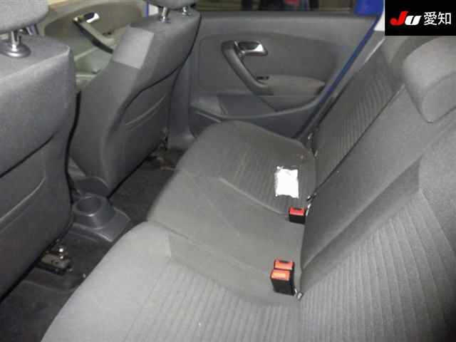 VOLKSWAGEN POLO 2013