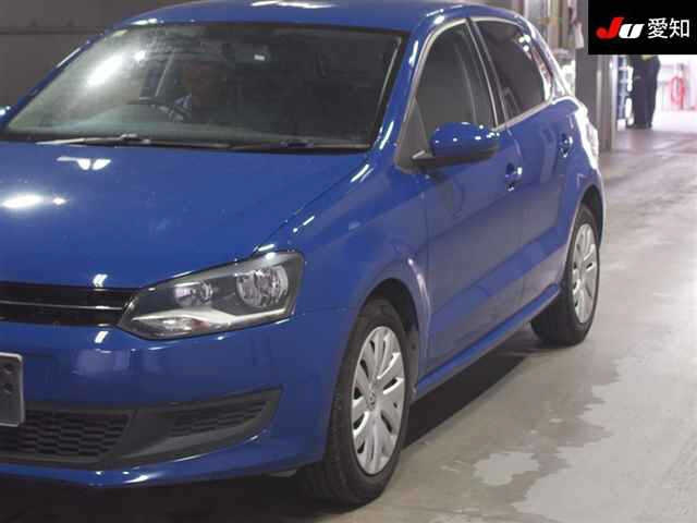 VOLKSWAGEN POLO 2013