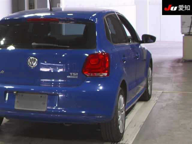 VOLKSWAGEN POLO 2013