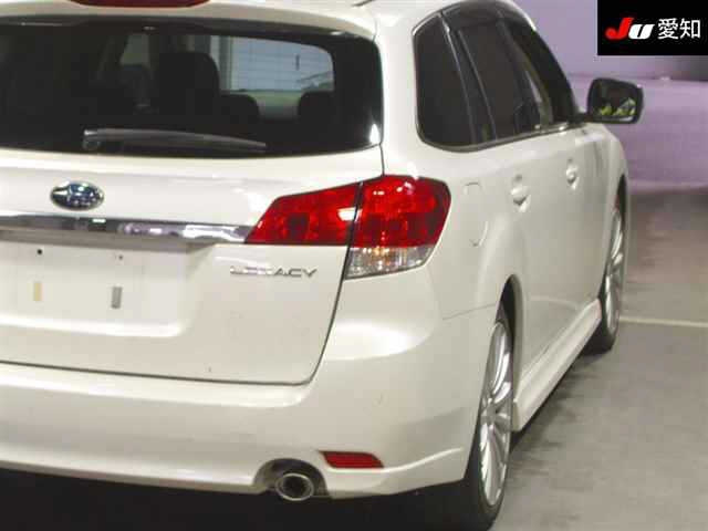 SUBARU LEGACY 2011
