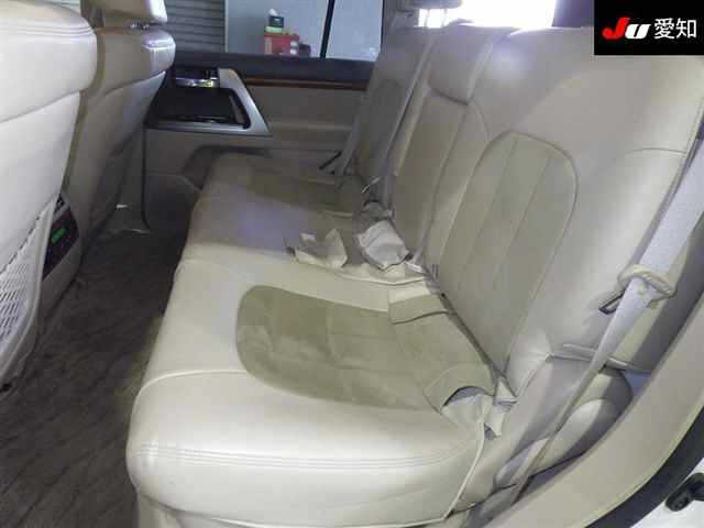 TOYOTA LAND CRUISER 2013