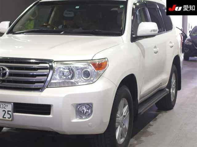 TOYOTA LAND CRUISER 2013